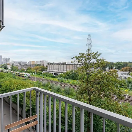 Lumina I Cozy 2-room With Balcony I 4 Guests I Metro * Βαρσοβία