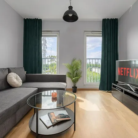 Lumina I Cozy 2-room With Balcony I 4 Guests I Metro * Warschau