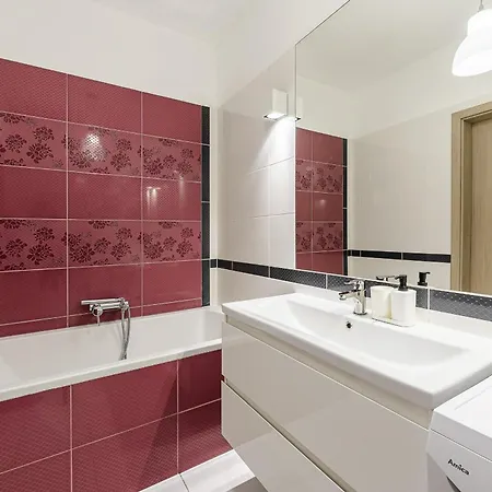 Lumina I Cozy 2-room With Balcony I 4 Guests I Metro Appartement *